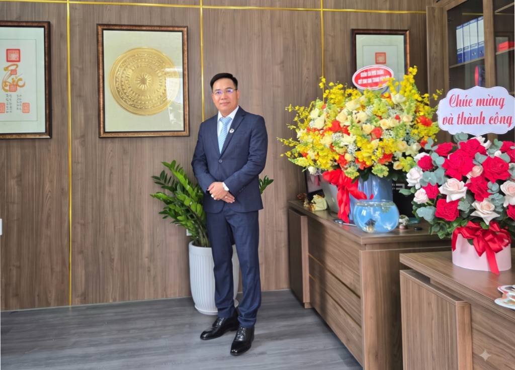 Luật sư · Giám đốc, Phạm Xuân Lộc